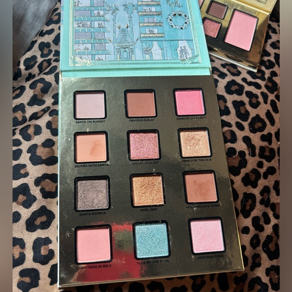 Too Faced Christmas Pallet Collection - Picture 6 of 9